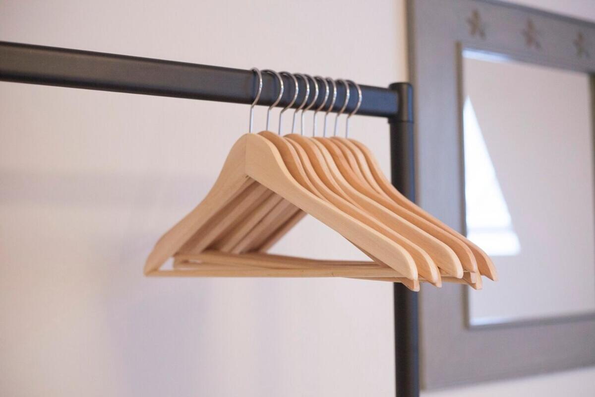 Stylish Wood Street Apartment Bath Dış mekan fotoğraf
