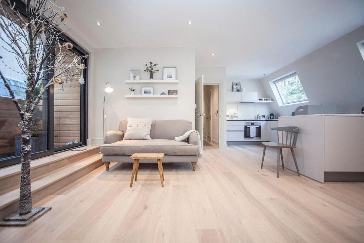 Stylish Wood Street Apartment Bath Dış mekan fotoğraf